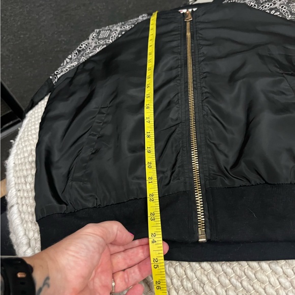It Girl Black Bomber Jacket Lace Detail Size Medium - Picture 9 of 13